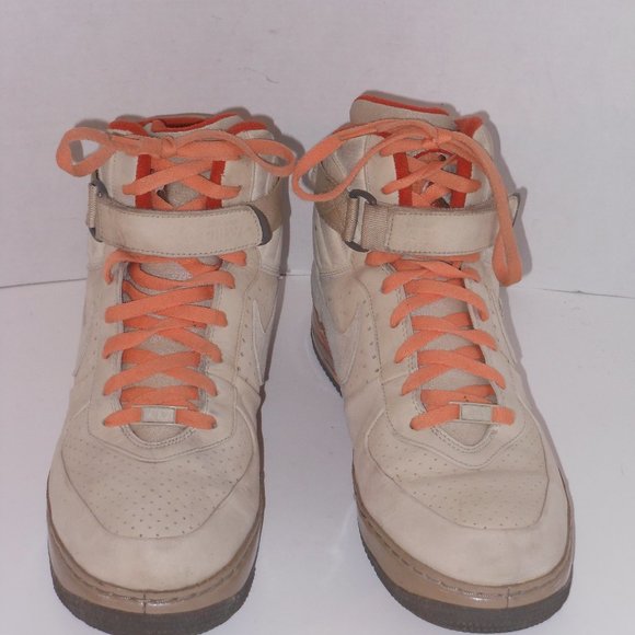 THE BEST OF BOTH WORLDS NIKE'S SPECIAL EDITION - Picture 2 of 9